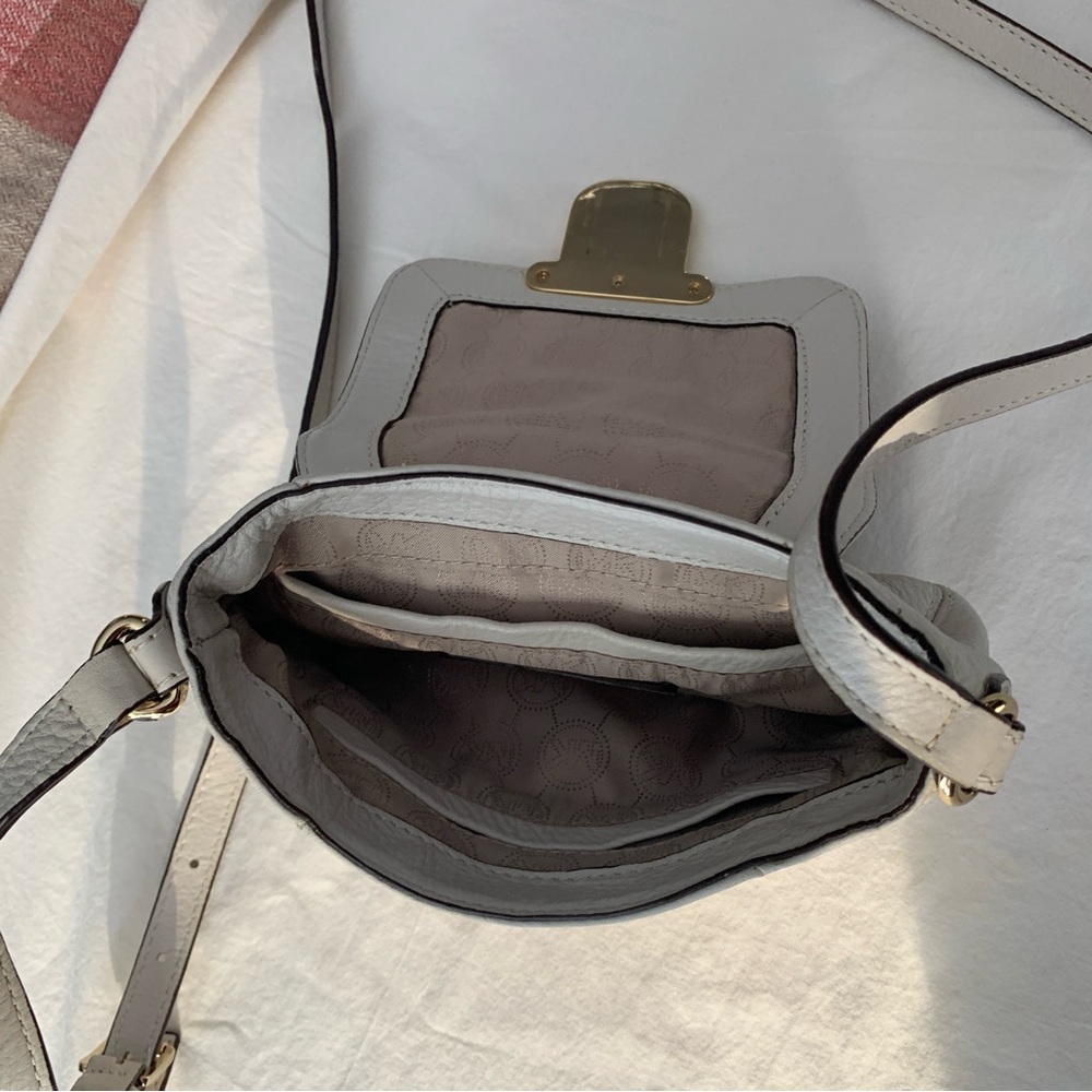 Michael Kors Small Crossbody Messenger Bag - Picture 6 of 7